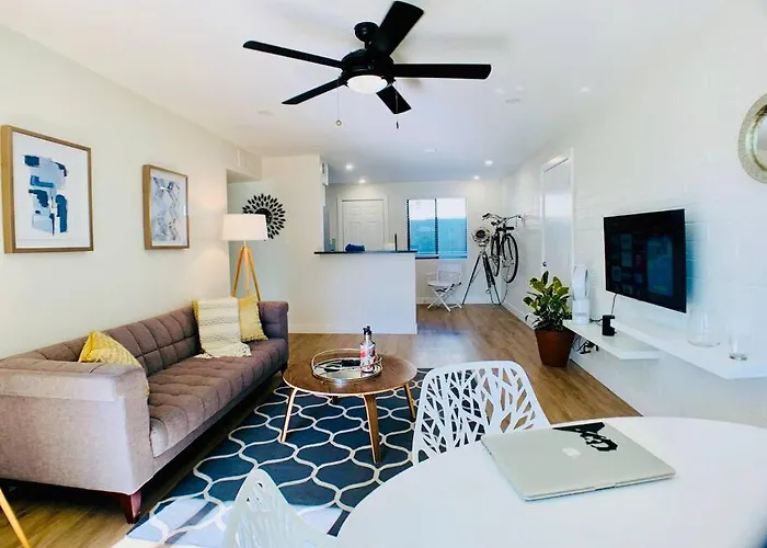 Primo Old Town Location W/ Heated Pool * Scottsdale