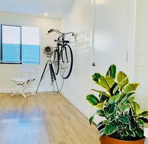 Primo Old Town Location W/ Heated Pool
