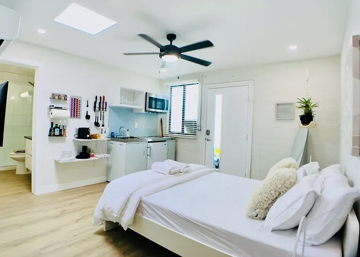 Primo Old Town Location W/ Heated Pool Scottsdale
