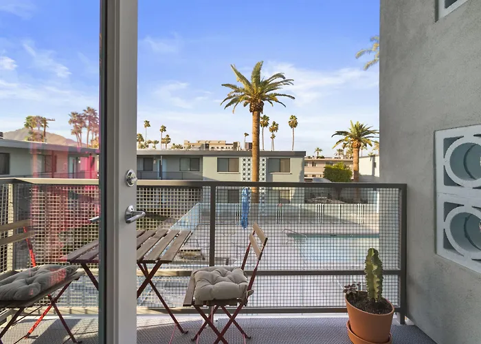 Primo Old Town Location W/ Heated Pool